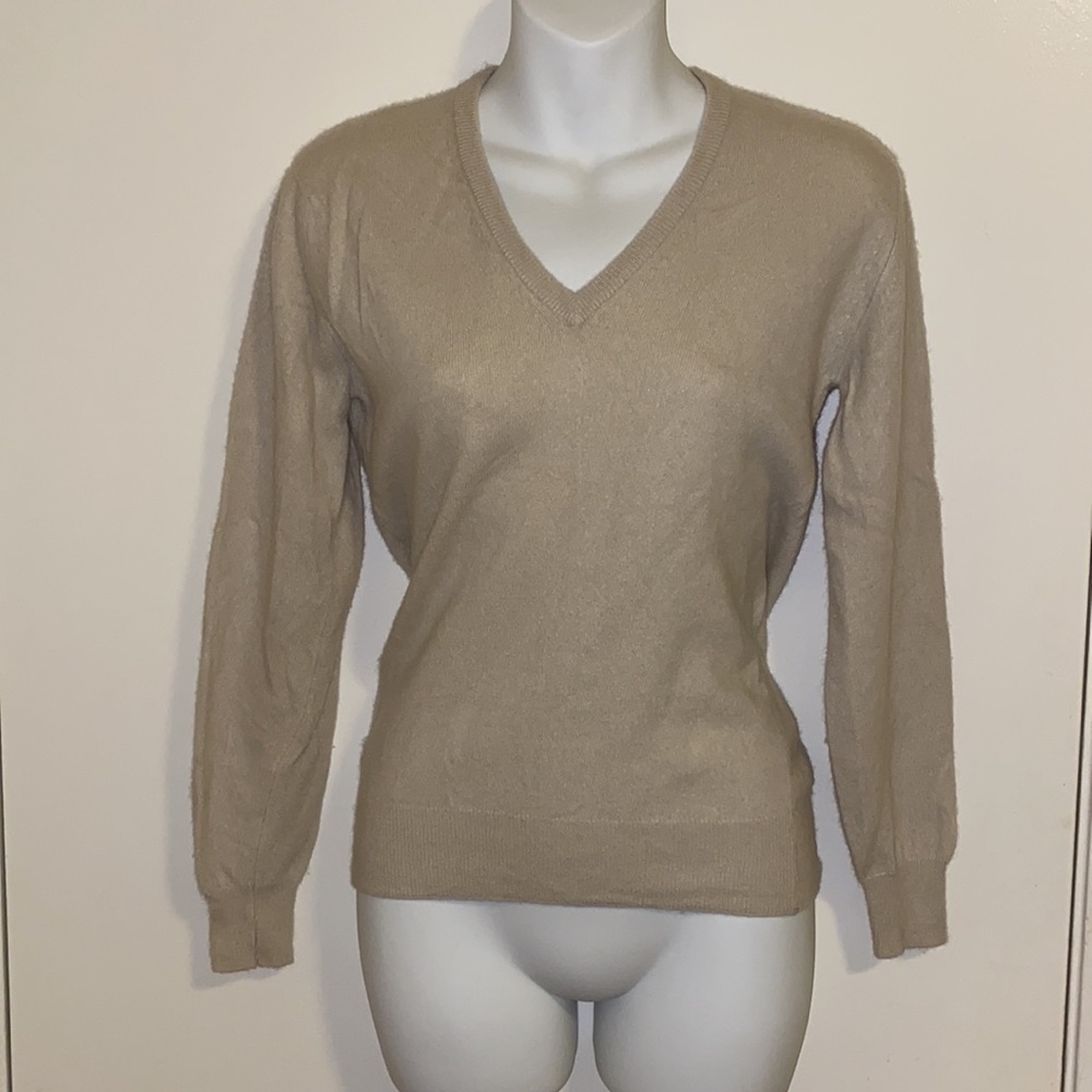Pringle of Scotland Cashmere V-neck Sweater